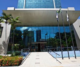 Edifício Inteiro para alugar e comprar em Recife  - .